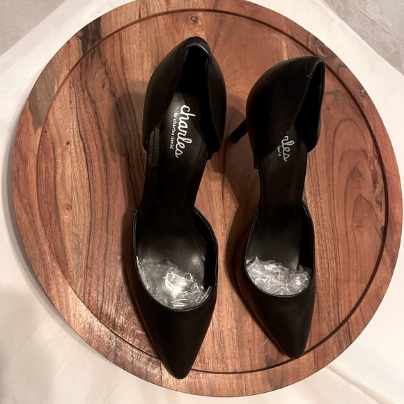 New without the tag. Charles David - Picture 5 of 10